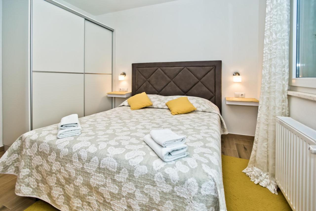 Apartments Anita Hvar Town Zewnętrze zdjęcie