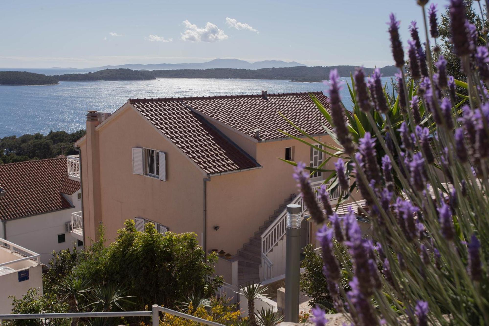 Apartments Anita Hvar Town Zewnętrze zdjęcie