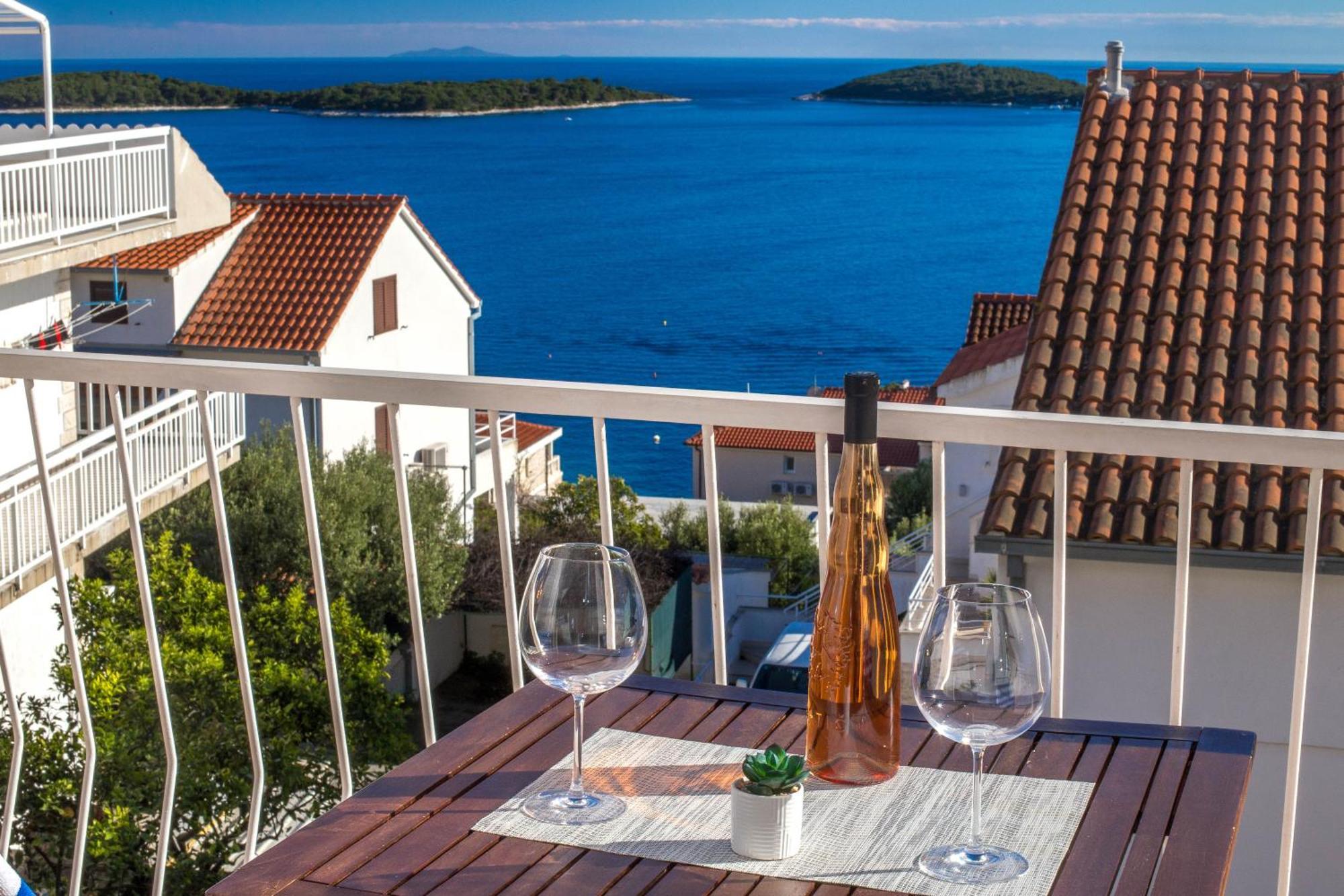Apartments Anita Hvar Town Zewnętrze zdjęcie